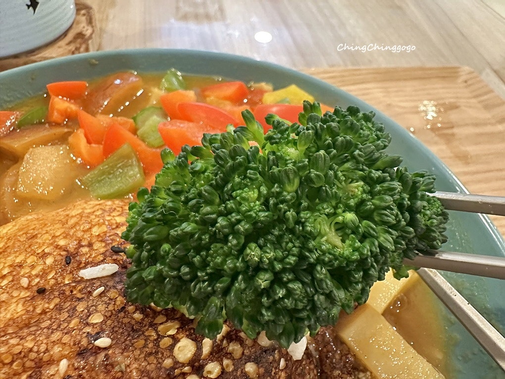 【狼公主咖啡屋】巨型毛孩店長超吸睛!寵物友善/療癒系打卡點 - 第24張圖 【狼公主咖啡屋】巨型毛孩店長超吸睛!寵物友善/療癒系打卡點